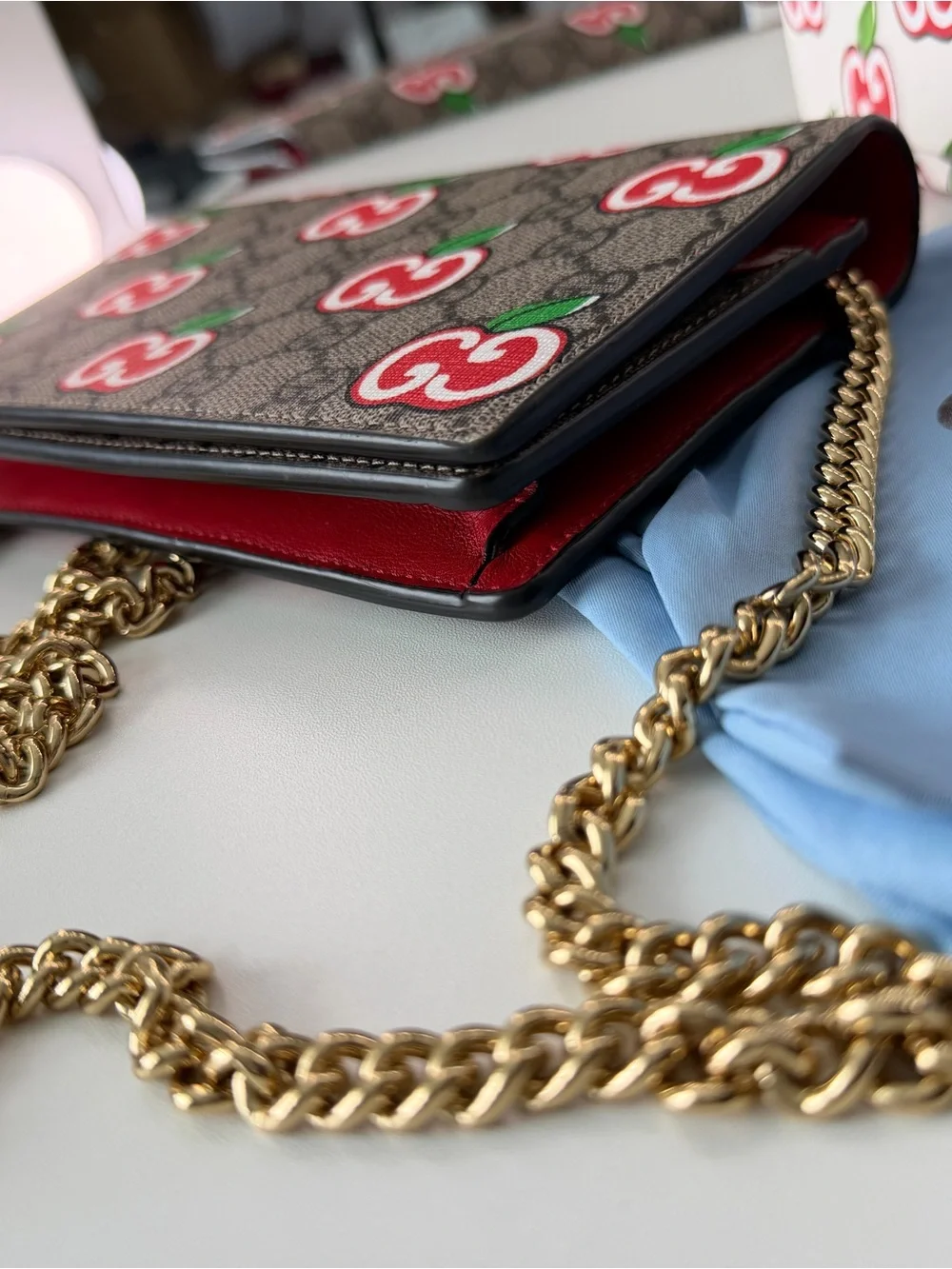 Gucci GG Supreme Apple Print Wallet on Chain WOC gold chain Full Set Rare - Picture 2 of 9